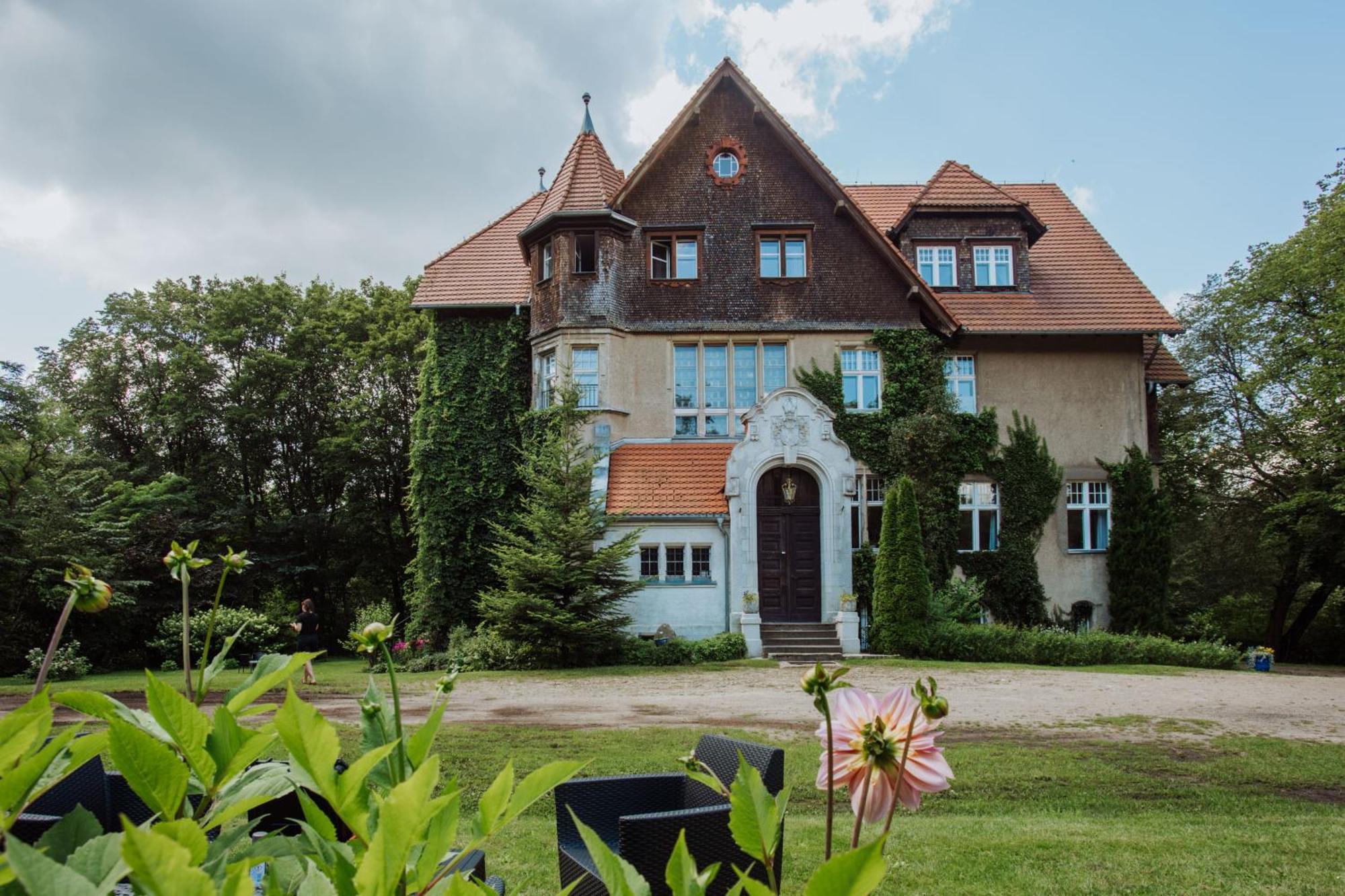 Palac Mysliwski Orle Solutions Готель типу 